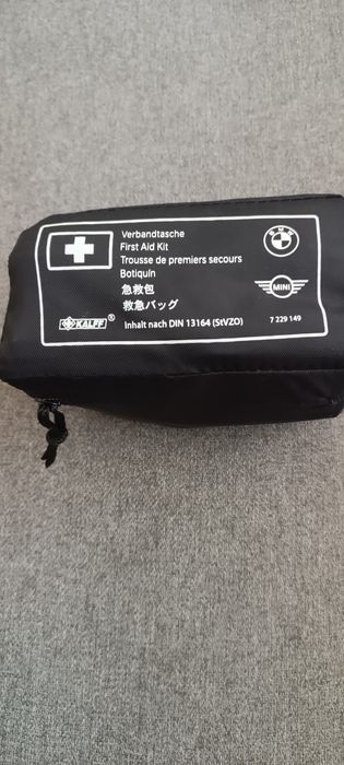 BMW apteczka samochodowa