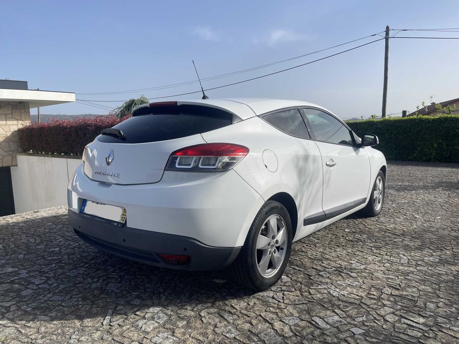 Renault Megane III Coupe — photo 4