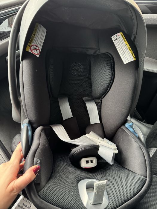 Автокресло с базой CYBEX T Cloud