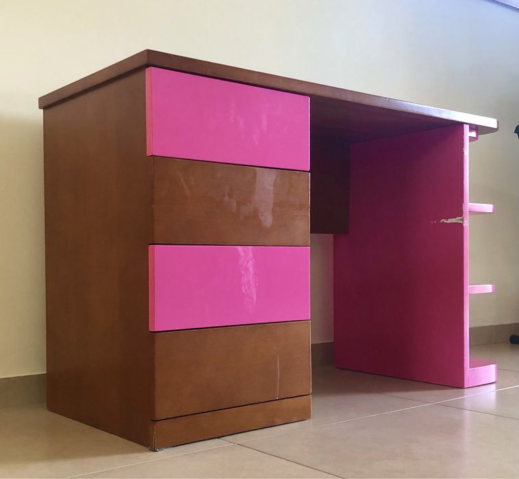 Secretária em segunda mão para quarto de criança/jovem