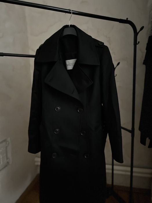 Пальто чорне, розмір С . Ідеально носиться стан 9/10 Туреччина Balizza
