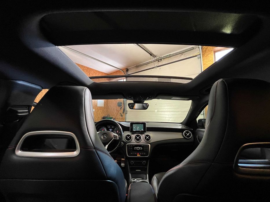 MERCEDES-BENZ GLA 200 CDi AMG Line 7G-DCT Automático