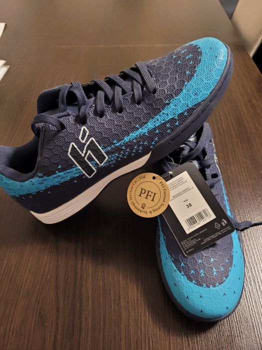 NOWE Buty sportowe chłopięce huari rozm 38