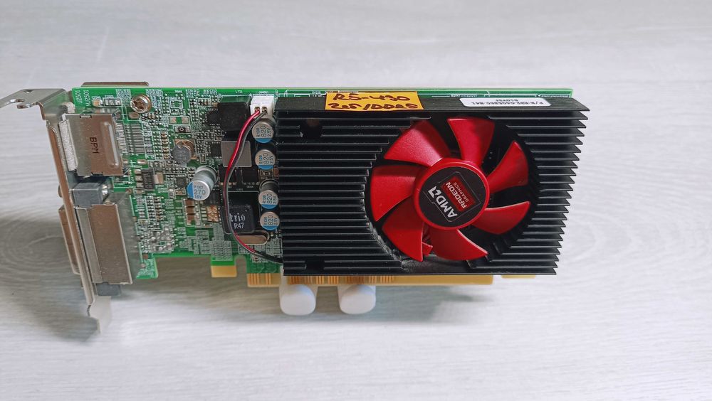 Видеокарта AMD Radeon R5 430 2GB DDR5 (109-C86957-00)