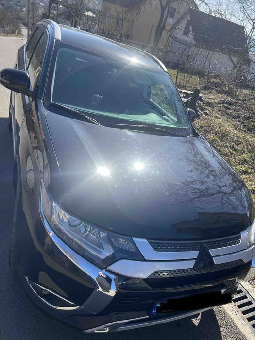 Mitsubishi outlander кінець 2017