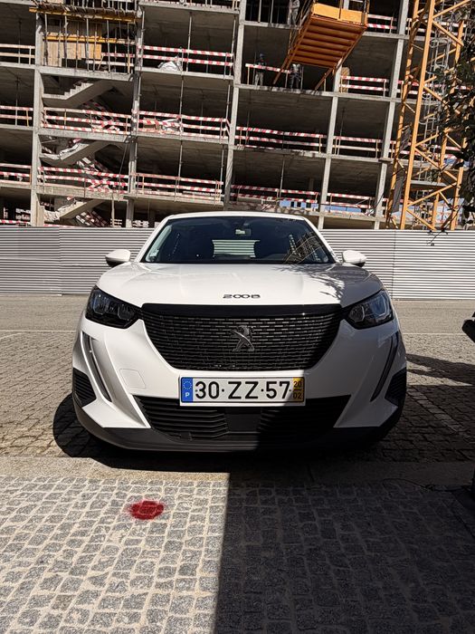 Peugeot 2008 1.2 Puretech foto 4