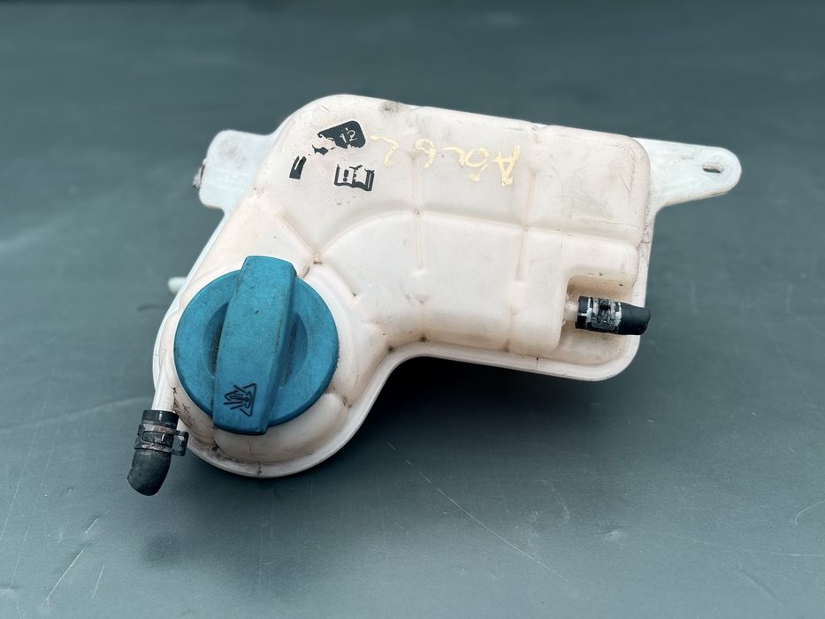 Розширювальний бачок Ауді А6 С6 тосолу Audi A6 C6 розшерительний