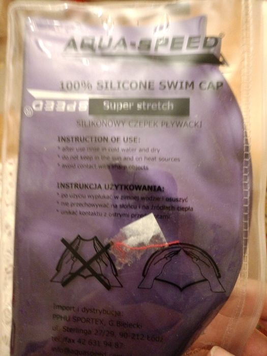 Silikonowy czepek pływacki.