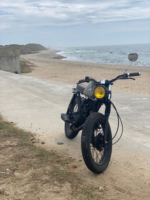 Honda CG125 (Café Racer/Bratt)