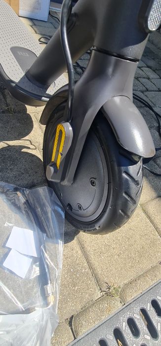 2 hulajnogi xiaomi scooter 1s I scooter essential