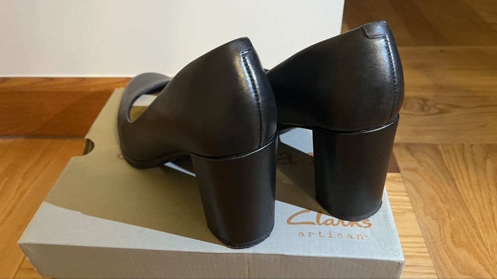 Czółenka czarne skórzane