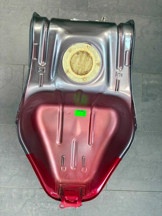 Zbiornik Paliwa Bak Suzulki GSX-R 1300 Hayabusa 1999-07 [4918]