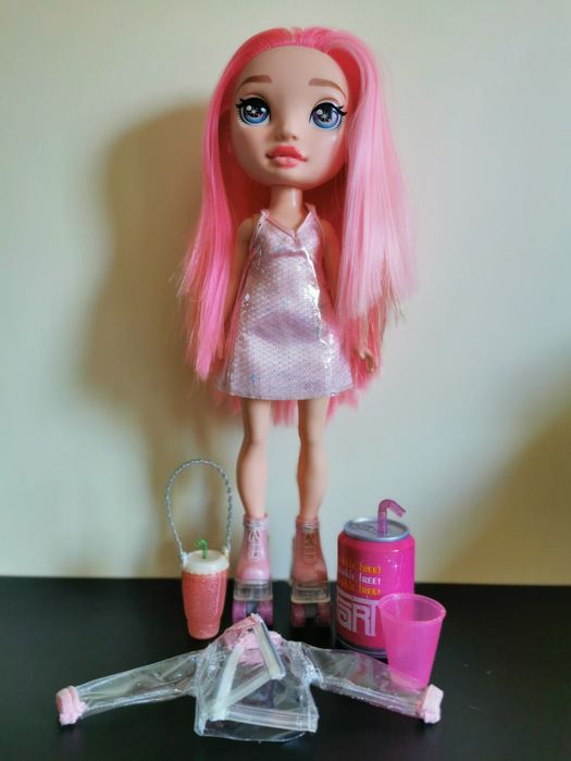 Duża lalka Pixie Rose z serii Rainbow Suprise
