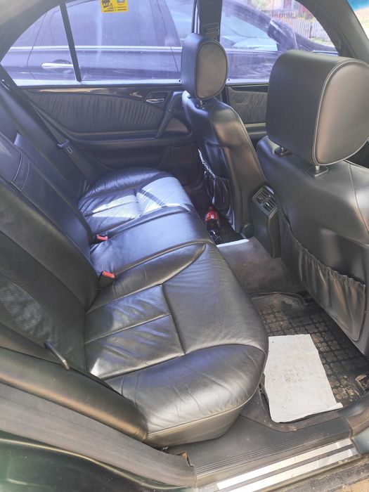 Продам Мерседес Е240