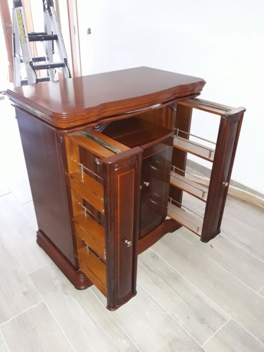 Base giratória televisão com bar