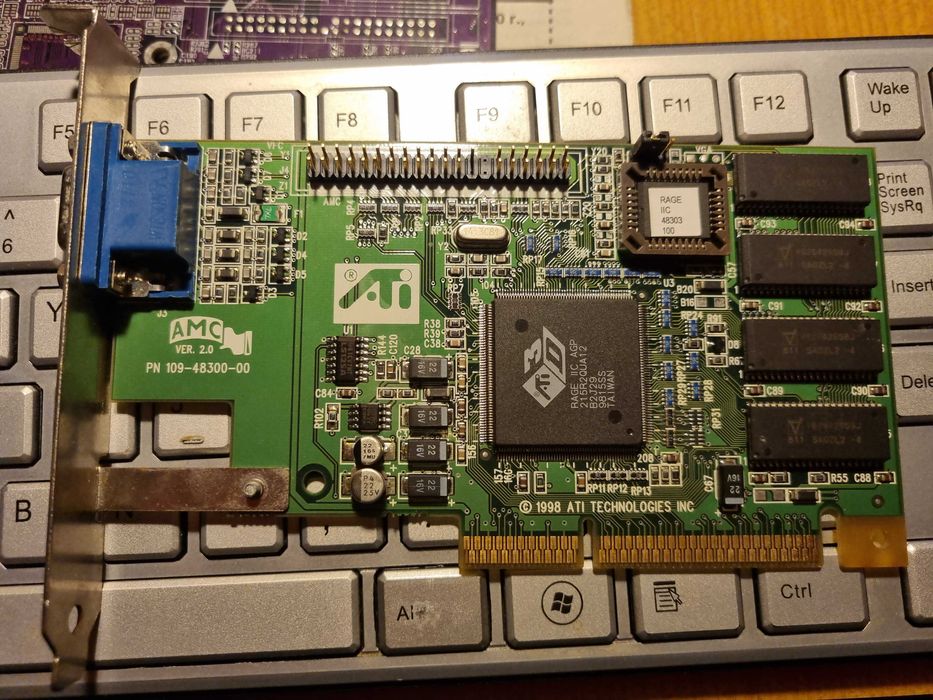 Retro PC karta graficzna AGP ATI Rage IIC