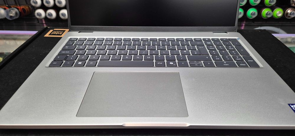Laptop Dell Pro 16 Pro Ultra 5 Igła/16Gb/512SSD/Gwarancja/SklepGSM