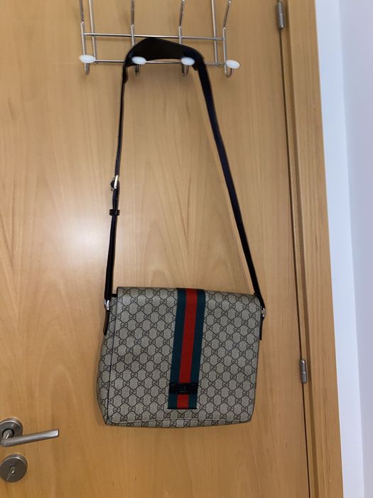 Mala Gucci GG Supreme Sherry Web Messenger Shoulder Bag