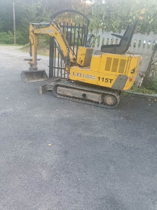 Sprzedam koparkę LIBRA 1,5T