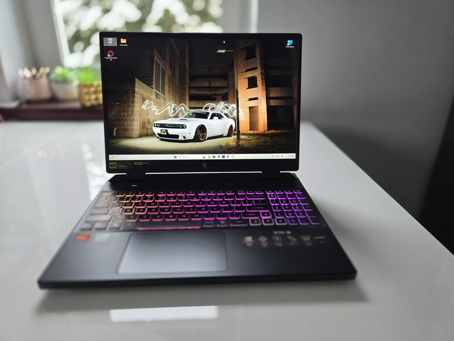 Laptop ACER Nitro 16 AN16-41-R5LX 16" IPS 165Hz R7-7840HS 16GB RAM 1TB