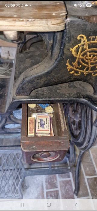 Stara maszyna szewska Singer