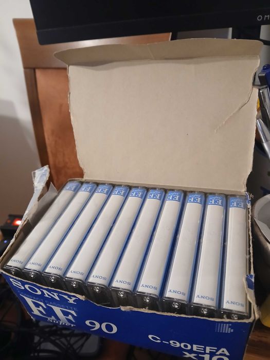Opakowanie nowych 10 kaset magnetofonowych CC EF90 C-90EFA