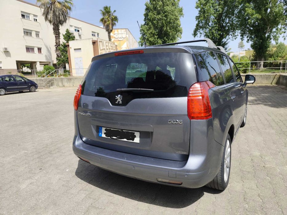 Peugeot 5008 Top de linha / topo de gama