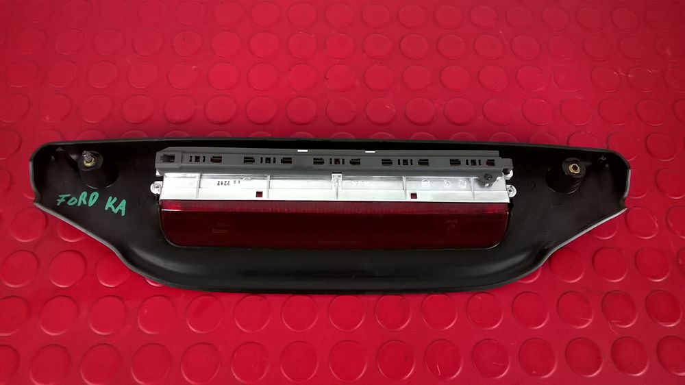 Luz Stop Adicional / 3º Stop - 735473185 / 735447721 - FORD KA (RU8)