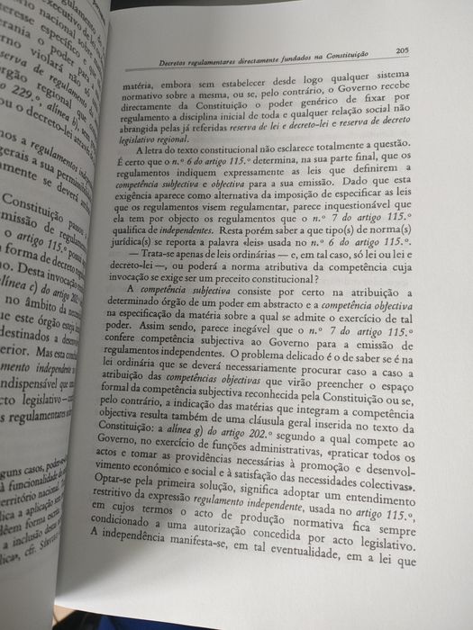 Legalidade e autonomia contratual nos contratos administrativos