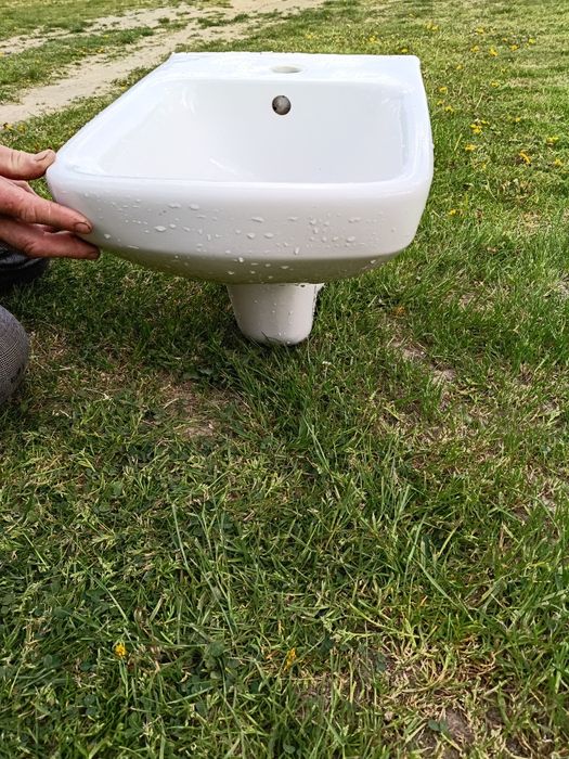 Sprzedam bidet podwieszany
