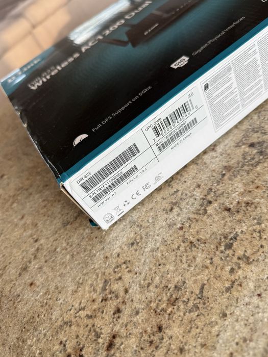 Router D-Link DIR-825 Wireless AC1200 Dual Band Gigabit