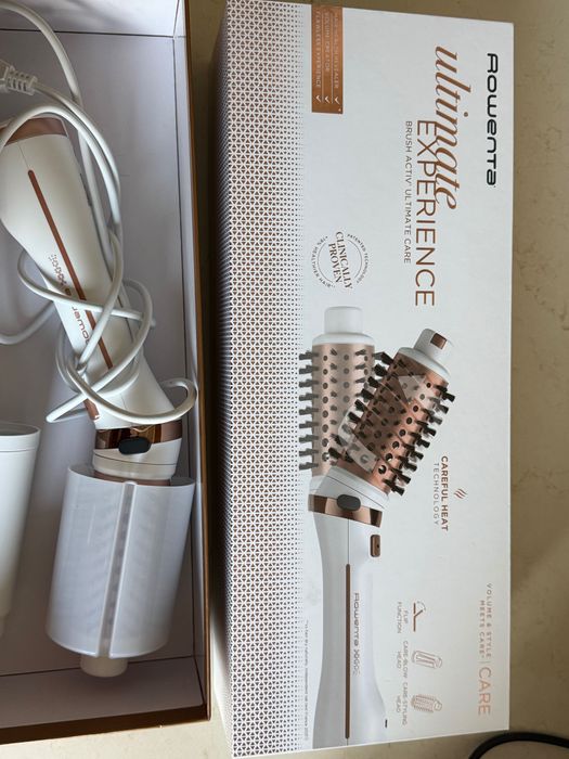 Фен-щітка Rowenta CARE CF9720F0