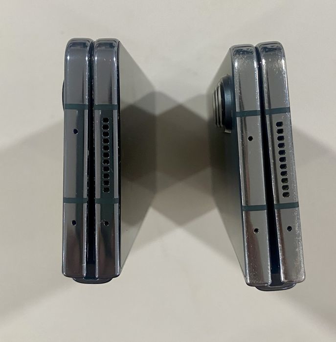 2 x Samsungs Z Folds 4 (ecras internos avariados)