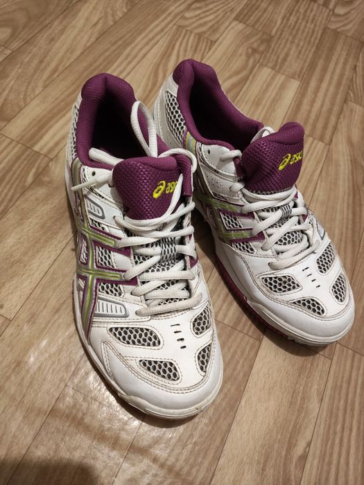 Женские кросовки Asics 40р