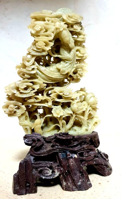 Magnífica antiga escultura asiática Deusa Guanyin em pedra de sabão