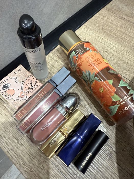 Продам косметику одним лотом. 9 позицій .Оригінал .