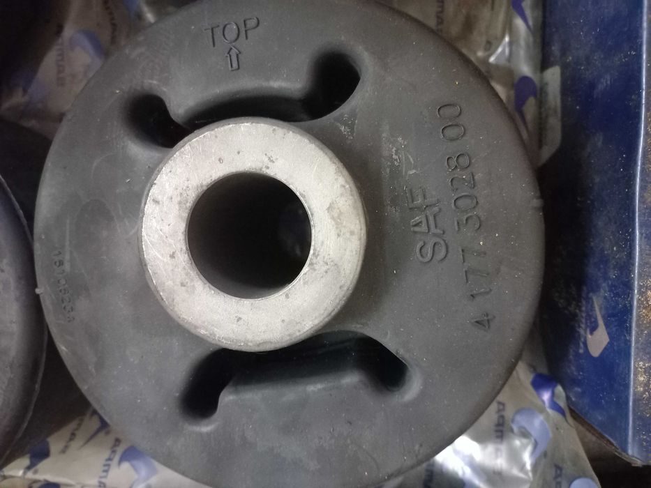 Сайлентблок балансира SAF   4 177 3028 00