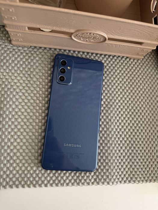 Телефон Samsung Galaxy M52 5G