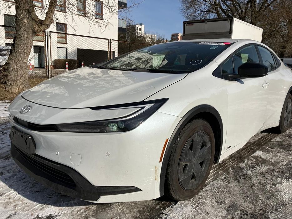 Toyota Prius Toyota Prius nowe auto 1000 przebiegu bezwypadkowe Promocja