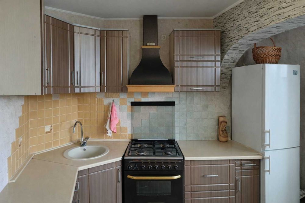 Продам 2х ком.кв.61 м.кв.в кирпичном доме по ул.Кольцова.