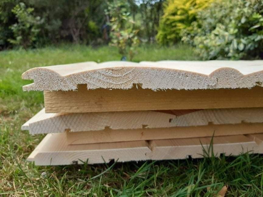 Deska świerkowa pół bal z wałkiem