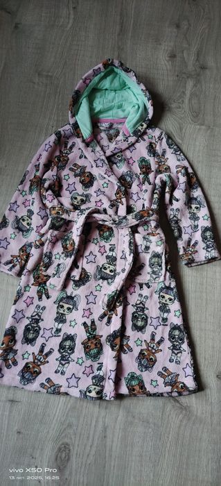 Халат на дівчинку 9років,Lol