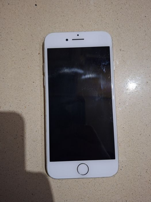 iPhone 8 branco 64gb