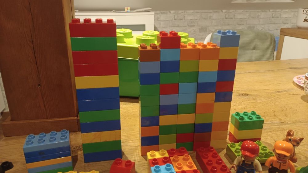 LEGO Duplo różne klocki, postacie, zwierzęta
