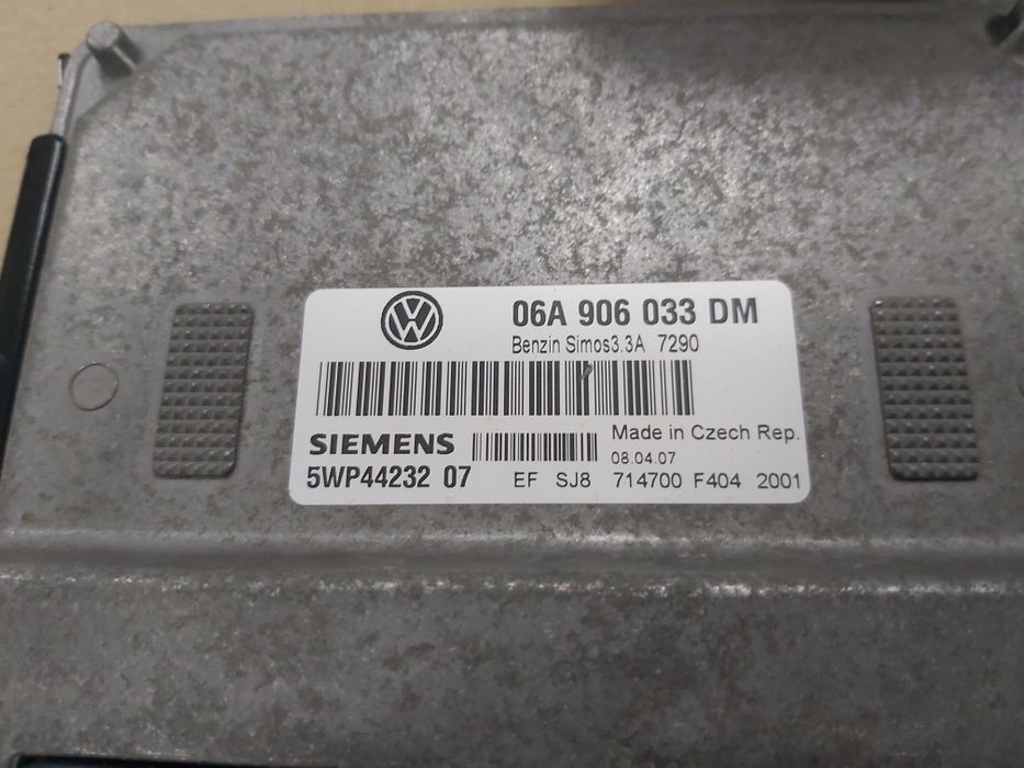 Блок управления двигателем комплект 1.6 BFQ  Skoda Octavia Tour