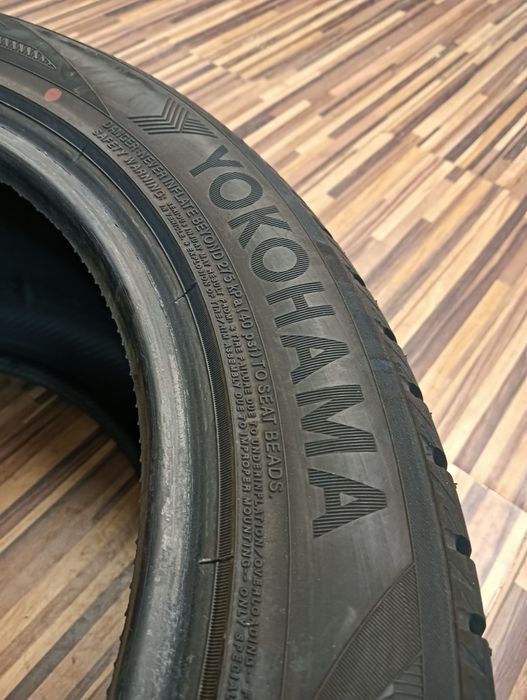 285/40/18 Yokohama Bluearth winter V906 Opony zimowe 2szt 2024r