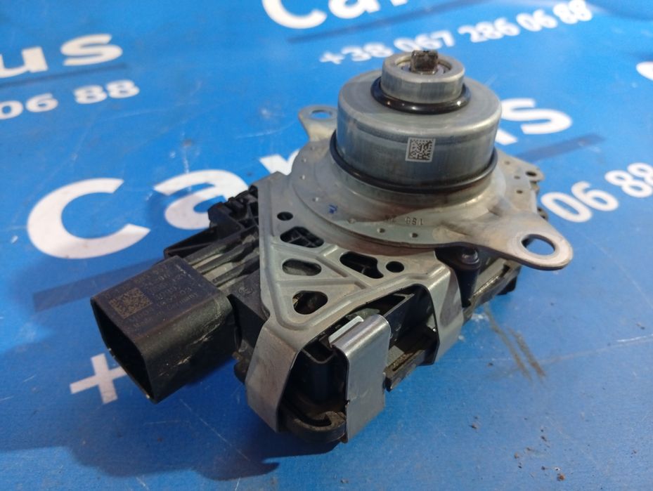 Моторчик роздатки BMW X7 G07 xDrive50i БМВ Х7 сервопривід роздатки transfer case motor б/у