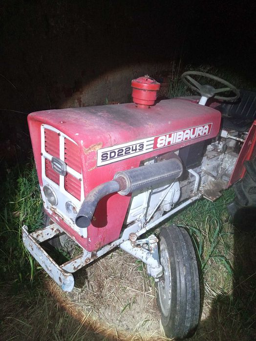 Trator de 4 rodas