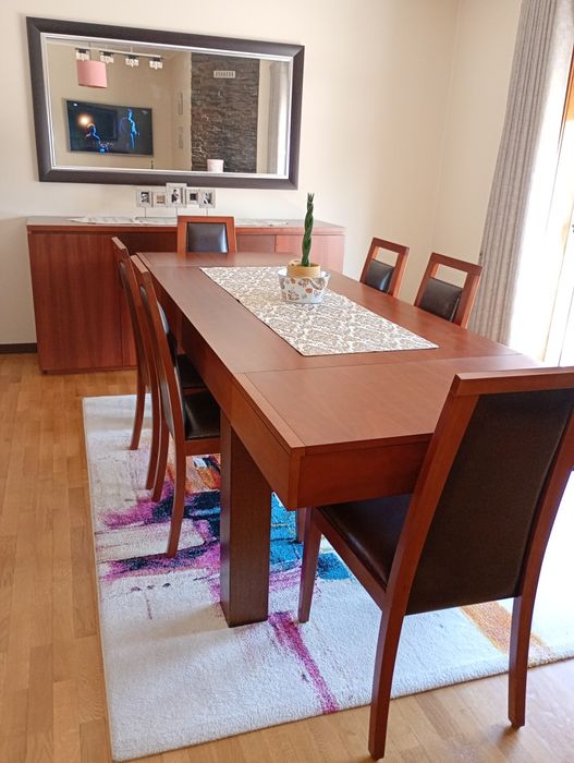 Sala de jantar completa