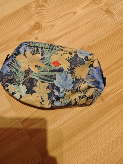 Zestaw dwóch kosmetyczek